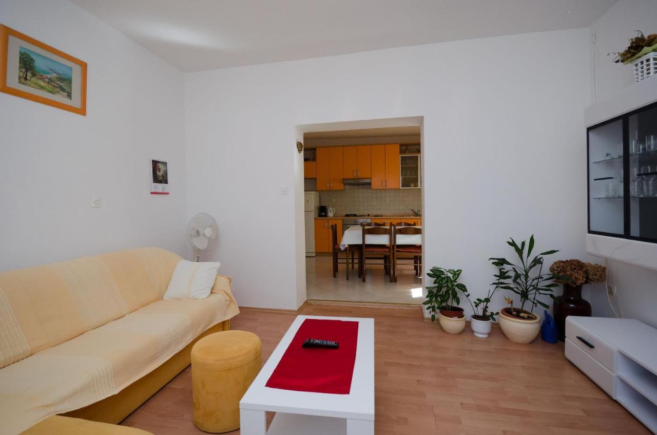 Apartment Ruza Lopar Exterior photo