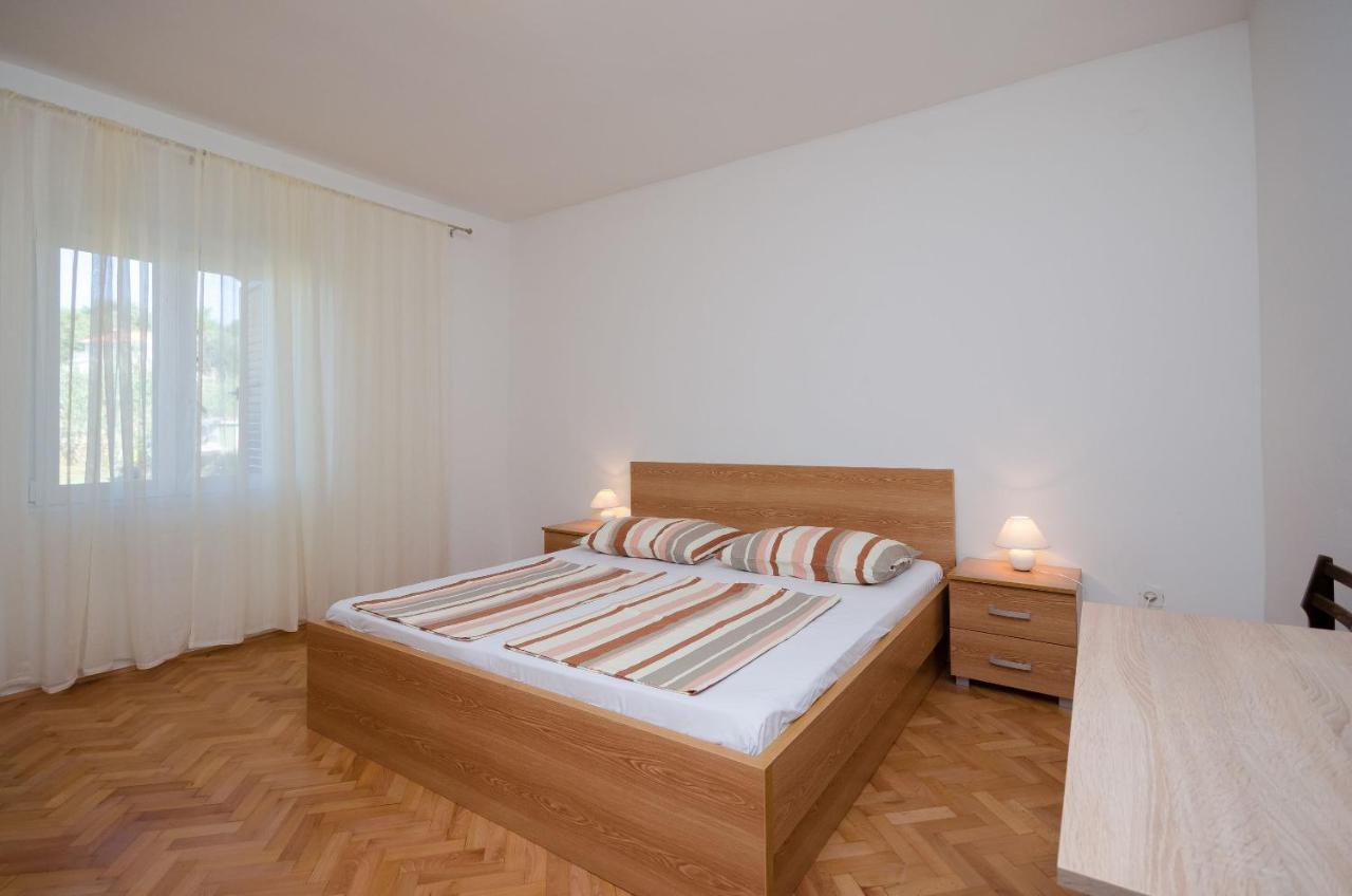 Apartment Ruza Lopar Exterior photo